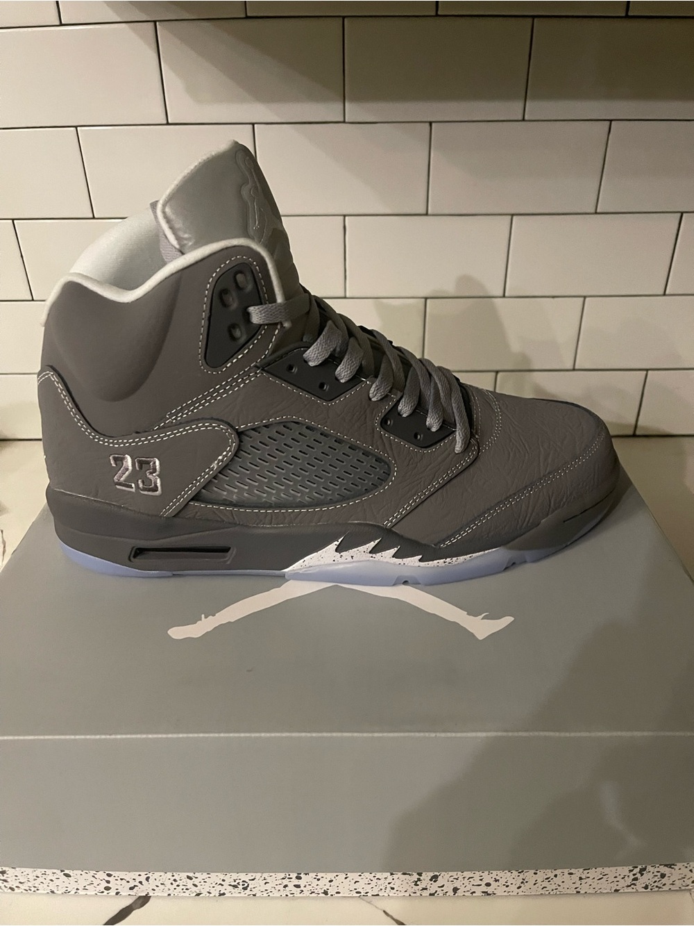 Mens Retro 5 Wolf Gray Size 13.
